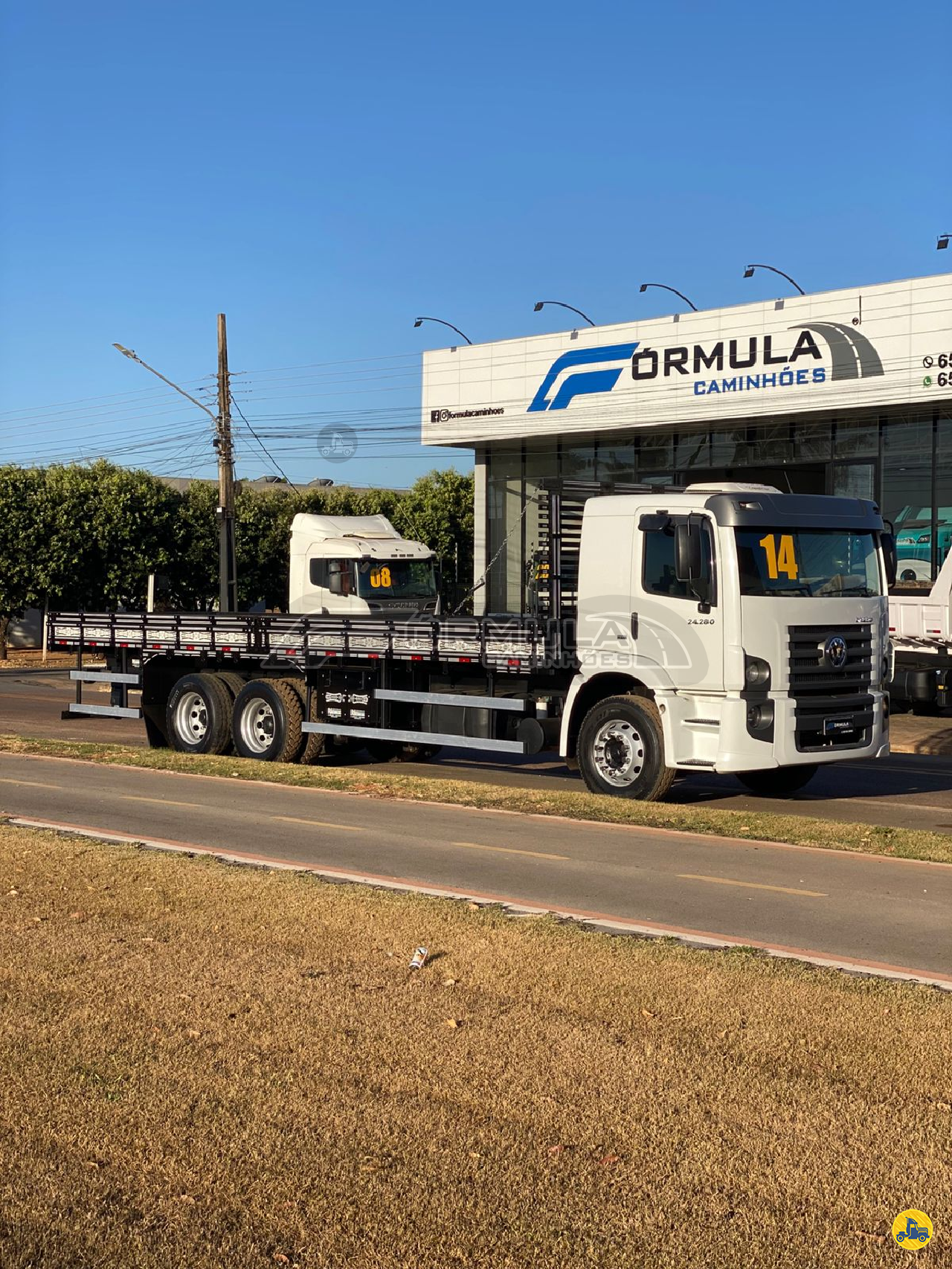 CAMINHAO VOLKSWAGEN VW 24280 Baú Bebidas Truck 6x2 Fórmula Caminhões LUCAS DO RIO VERDE MATO GROSSO MT